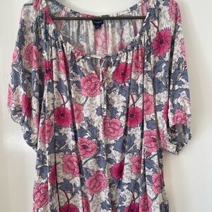 torrid Pink & Navy Floral Peasant Tunic